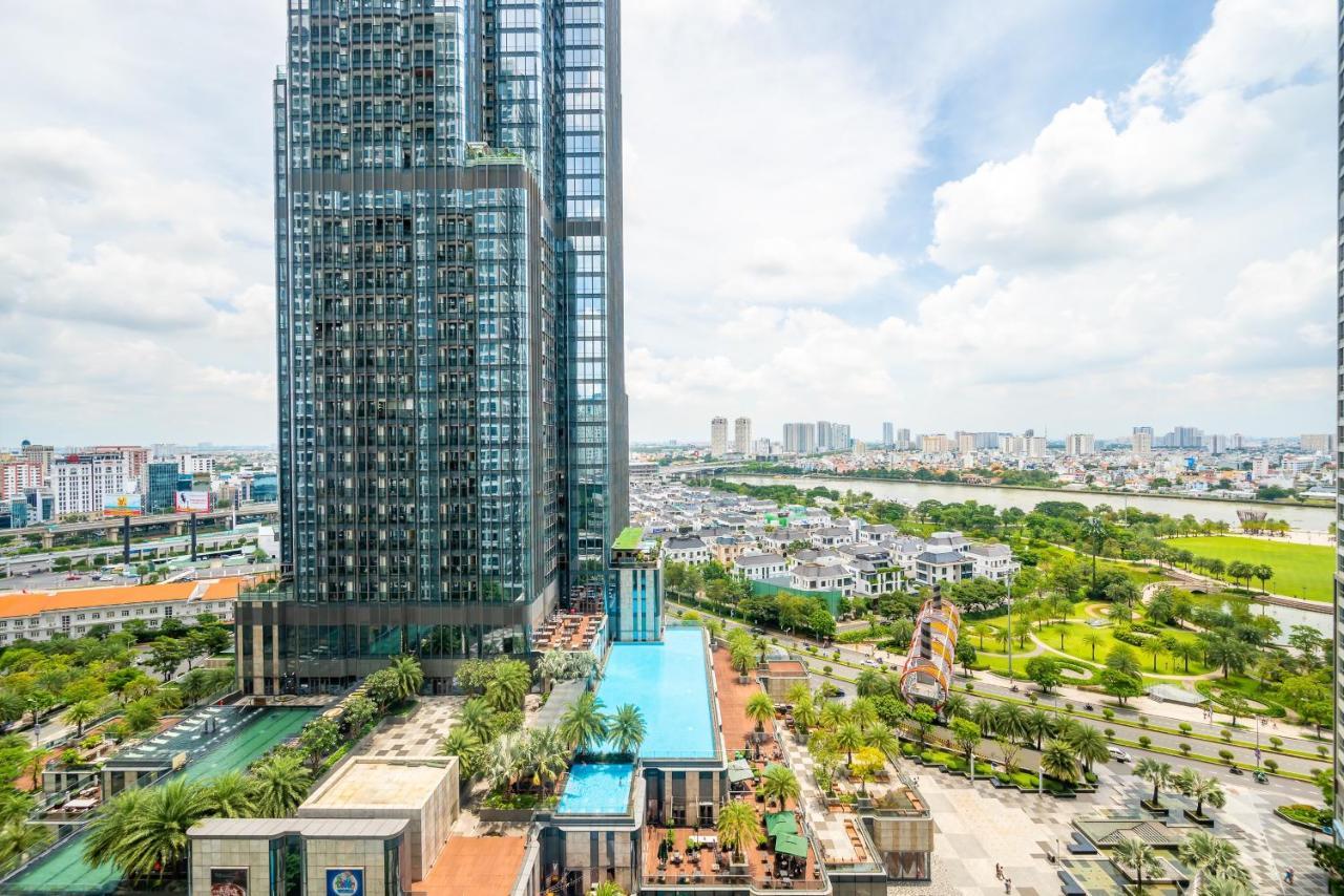 Апартаменты Landmark Plus Central Park Vista Хошимин Экстерьер фото